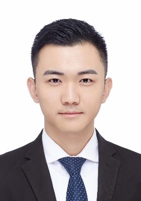 卢冰.jpg 卢冰.jpg